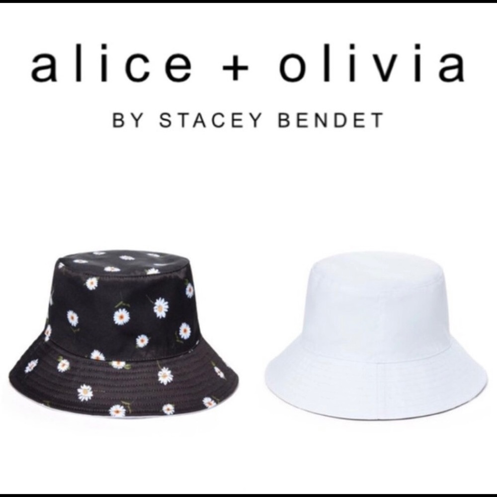 NWT Alice and Olivia Reversible Bucket Hat